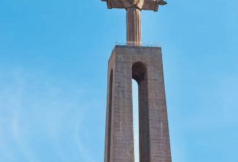 葡萄牙里斯本大耶稣像+贝伦塔+热罗尼莫斯修道院中文包车一日游【中文包车，讲解景点和风俗，专车接送，探索昔日航海帝国的秘密。】