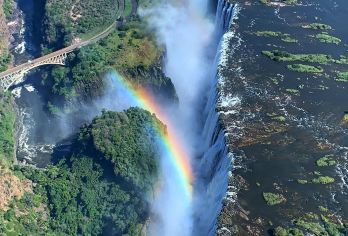 津巴布韦&维多利亚瀑布【包车一日游】雨虹与赞比西日落【专属包车服务，免除您凌晨拼车、长时间等待的困扰[全境包车]】