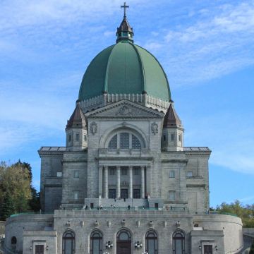 加拿大蒙特利尔圣母大教堂+圣若瑟圣堂+皇家山包车【中文司机】