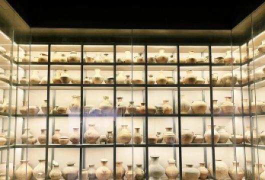 徐州博物馆半日游【2小时人工讲解+蓝牙耳麦+含门票】【[沉浸聆听]每人配无线蓝牙耳麦，防蹭听，沉浸体验；】