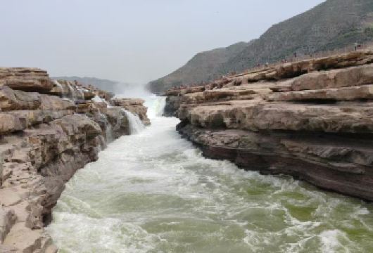 壶口瀑布+黄帝陵+中餐+升级VIP头等舱+西安三环内免费接【[品质保证]西安二环内酒店免费接，品质纯玩团，无购物，不进任何购物店，行程结束在安远门地铁口散团】