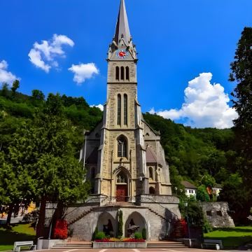 【双国奇遇】苏黎世出发：苏黎世+圣加伦+列支敦士登包车一日游