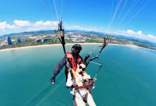 三亚丨动力滑翔伞与无动力滑翔伞飞行体验俯瞰海棠湾海岸线【[纯玩无购物]游玩灵活，专注体验风景玩乐，轻松享受纯粹游玩】