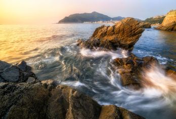 深圳大梅沙海滨公园+世界之窗+青青世界【10小时VIP小团服务】