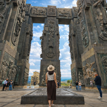 第比利斯 - 姆茨赫塔之旅：历史、美景、美酒与游船体验