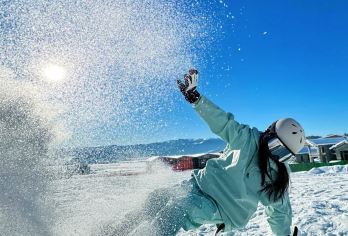 亚布力滑雪游 阳光初级滑雪三小时、马拉爬犁、驯鹿苑、戏雪乐园【十年驾龄以上冰雪路面老司机，一站式服务、保姆及陪伴、游玩省心省力】