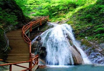 陕西商南金丝峡景区一日游【秦岭宝库，天然氧吧，包车出行】【秦岭山脉南麓，有一处宛若仙境的地方，散发着迷人的魅力】