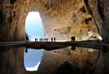 恩施腾龙洞一日游【2-12人拼小团】【[品质保障]优选商品，品质拒绝购物】