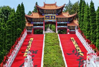 弥勒锦屏山风景区+东风韵景区一日游【臻享私家团◉弥勒大佛】【[趣玩私家团]私家小团，一单一团，5小时以上深度自游行，玩转弥勒山海】