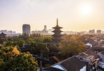 【上海往返】苏州狮子林＋寒山寺+七里山塘一日游｜接待外宾T【中文/英语/韩语/日语/俄语/西班牙语/意大利语专业多语种导游/翻译陪同，交通无缝衔接，省去辗转烦恼】