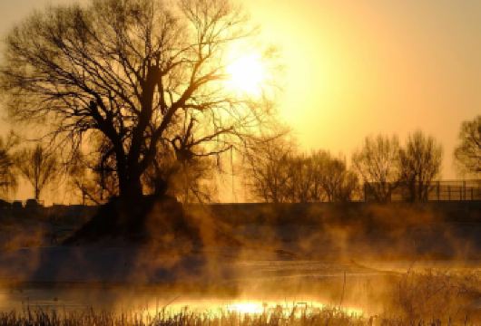 【冬季日出2-8人团】千岛湖+红石崖一日游 |看日出/赏雾凇【品质出游】