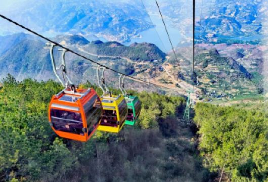奉节三峡之巅往返索道+奉节-巫山小红船【纵览三峡之巅，体验峡江民俗风情，专车接送，服务保障，行程优选】
