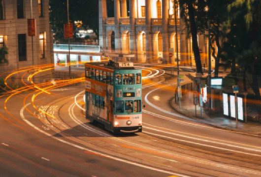 20人小团【可选9人小团】香港一日游-星光大道看维港夜景【[20年深耕港澳]我们更懂如何畅玩港澳，不需要去查找纷繁复杂的攻略，跟着新国旅去香港玩遍地道精华地方】