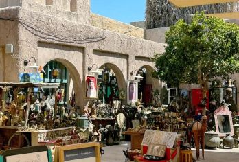 【迪拜日游】辛达加博物馆+复古Al Seef+朱美拉清真寺【时空穿越，全景收录： 一日尽览迪拜多元面相，从历史博物馆、复古街巷，到纯白清真寺与摩登云端观景台。】