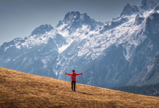 丽江玉龙雪山景区【牦牛坪+蓝月谷】1日游+可选日照金山【[三宝赠送]行程免费赠送防寒服（均码）+氧气瓶（800ml）+矿泉水，三宝护航，行程更贴心】