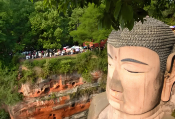 乐山大佛一日游（含午餐)三环以内上门接，全程纯玩【乐山大佛一日游（含门票含午餐)三环以内上门接，全程纯玩，不进购物店】