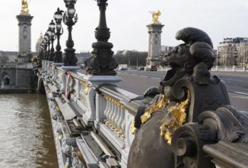 法国巴黎歌剧院+协和广场+卢浮宫+塞纳河畔一日游【中文服务】