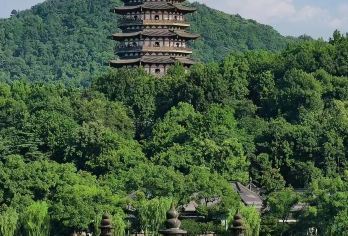 【中国铁路游】杭州西湖游船+龙井村+河坊街私家团一日游【漫步河坊街-踏上青石板路，触摸千年古都脉络】