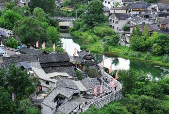 青岩古镇+花溪夜郎谷2-8人小团一日游【精品小团、花溪城区，云岩城区与南明区城区上门接送 小团随心游】