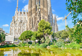 米拉之家门票 +圣家堂含门票中文人工讲解一日游【圣家族大教堂中文讲解】