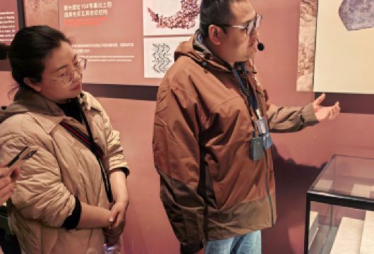 安阳殷墟博物馆3小时大咖老师讲解【精品小团、包含耳麦】【大咖权威讲师 | 严选专业导游，高校老师、国考评委、文史学者，为您提供权威且生动的3小时讲解】