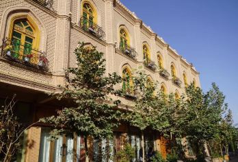 莎车非遗博览园+喀什古城+英吉沙小刀村+英吉沙土陶村【10小时VIP服务，丰富的文化体验，仙境般的自然景观。】