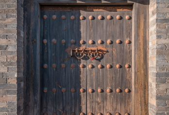 山西长治黄崖洞+观音堂+崇庆寺+五凤楼一日游中英文服务【千峰竞秀太行魂，万壑流泉通天韵，玻璃栈道悬云海，山水长治醉人心】