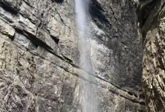 重庆武隆天生三桥+龙水峡地缝一日游【纯玩无购物】【[品质亮点]：2-8人精致小团，旅游管家为您操办一切，没有后顾之忧。】