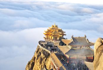 老君山15人精品小团◆导游陪爬＋上门接送＋高速直达索道＋纯玩【[自营自发]自主发团，19座江铃考斯特，专业司机保驾护航，专职导游陪同上山。】