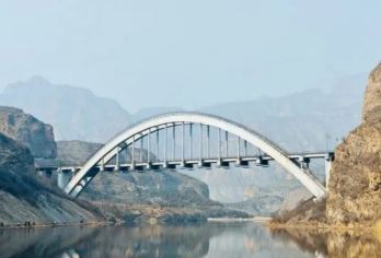 北京珍珠湖一日游【9公里休闲徒步+京郊小三峡+俯瞰珍珠湖】【小众惊艳！珍株湖徒步，本次活动线路为玫瑰花线路可以领略到珍窝水库、杏花村小岛】