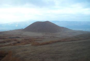 日本九州熊本发：上色见熊野座神社&草千里＆中岳火山口一日游【当地专业“老司机”，靠谱贴心服务，详细了解日本当地风土人情】