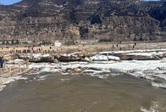陕西壶口瀑布一日游【专车接早+尊享座驾+知青窑洞参观】【[专车接早]专车直送，多睡1小时！告别大巴等候，30分钟极速抵达，晨光从容属于您。】