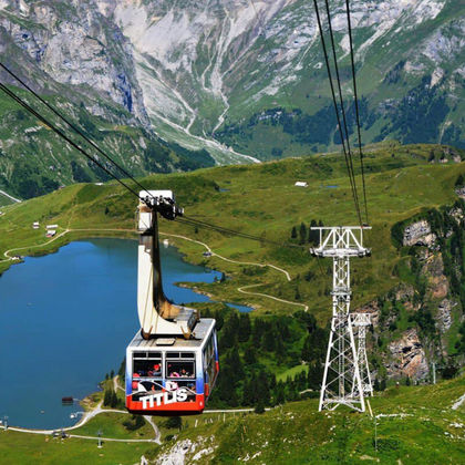 瑞士上瓦尔登州英格堡铁力士山一日游