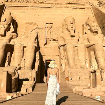 埃及阿斯旺省阿布辛贝勒神庙一日游