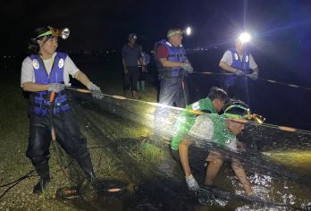 海南万宁赶海（赶海活动丨专业教练陪同丨亲子互动丨含赶海装备）【[纯玩无购物]游玩灵活，专注体验风景玩乐，轻松享受纯粹游玩】