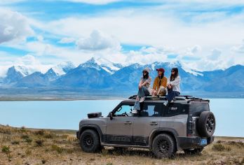 西藏纳木措圣象天门一日游【越野旅拍4人团/8人团/12人团】【可选[越野旅拍4人团]无人机+单反拍照】