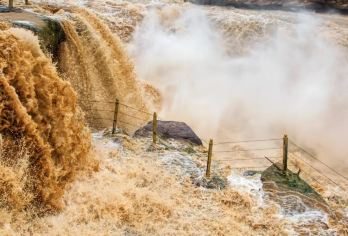 【纯玩·2+1头等舱·可选商务小团】壶口瀑布+南泥湾一日游【[轻松出游]可选全新豪华陆地头等舱，2+1航空座椅。】