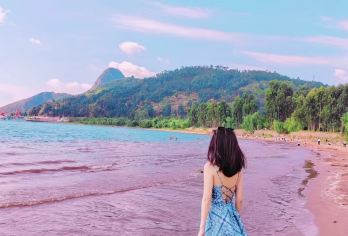 昆明石林风景区+抚仙湖一日游【臻享私家团◉180°环湖】【[一价全含]一日游览昆明2大核心景点，门票一价全含=景区门票石林+抚仙湖禄充门票】
