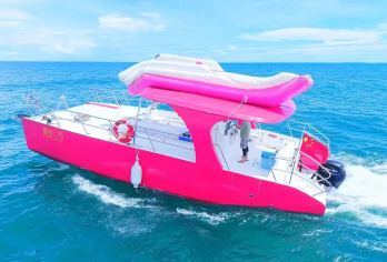 万宁神州半岛洲仔岛共享双体帆+浮潜+照片视频【岛周边海底分布有崎岖多姿的珊瑚礁，品种繁多的水生物与色彩斑斓的热带鱼，是优良的潜水天堂】