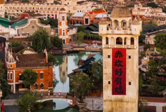 「2-4人团」江门赤坎古镇打铁花+三十三墟街+碉楼包车一日游【优秀司机推荐景点线路及美食，或者您自选景点线路，全程积极听您需求，适合亲子游，朋友情侣，家庭亲友。】