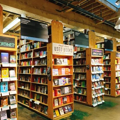 美国波特兰-鲍威尔书店-国际玫瑰试验园一日游【市区酒店接送】