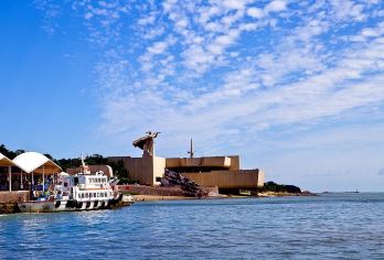 【青岛当天往返/纯玩包车】威海刘公岛景区一日游【[当地土著导游陪同]导游全程服务，为您提供贴心专项服务！】