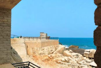 汕尾包车9小时一日游/玻璃海+红海湾旅游区+风车岛+海上古堡【红湾风车共海天，汕尾风光一日闲。】