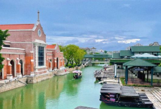 江门三十三墟街+赤坎古镇一日游【私家小团上门接送+不拼团】【私家旅行：一单一团，不拼客，专属旅行； 品质服务：小车上门接送，专职司机护航】