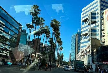 津巴布韦&首都哈拉雷【包车一日游】从殖民历史到当代非洲艺术【专属包车服务，免除您凌晨拼车、长时间等待的困扰[全境包车]】