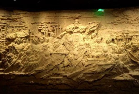 商代遗址博物馆-公园+东城垣博物馆+河南博物馆+二七纪念馆【中华文化的核心起源地、“中国八大古都之一”、华夏历史文化古城】