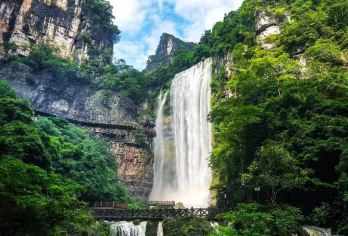 三峡大瀑布半日游【劲爽穿瀑|中国十大名瀑，天然氧吧】【被誉为