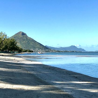 【中文司机包车游】路易港+蓝湾+天涯海角+大浪湾+自然桥