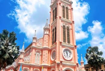 越南西贡圣母大教堂+西贡清真寺+胡志明广场+公主号游船一日游【中文包车，沟通无碍，深度体验，行程可调 可定制】