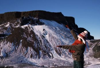 乌兰察布+乌兰哈达火山+辉腾锡勒草原一日 |骑马/滑草体验【[我们承诺]真纯玩无购物，精选6人小团，自主发团不外拼，本地旅行社，乌兰察布市区免费上门接！】